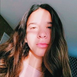 Meet your Posher, Mia